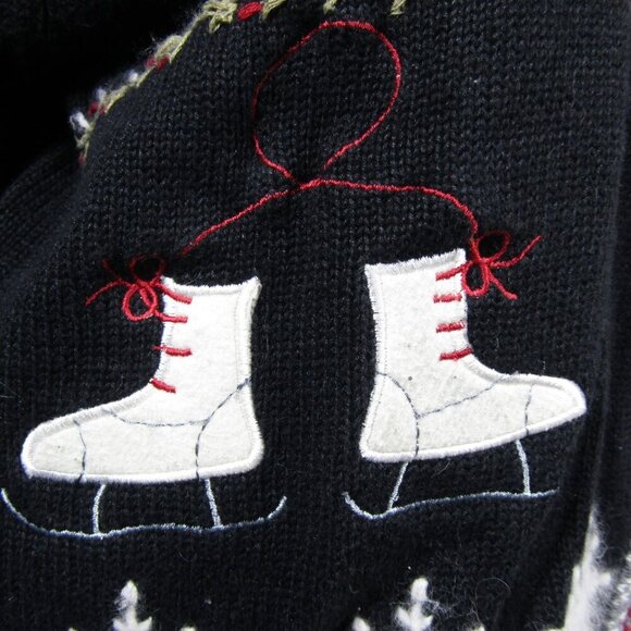 CHRISTMAS XMAS HOLIDAY SKATES REINDEER SNOWFLAKES WINTER SCENE SWEATER  ZIP L - Picture 8 of 12